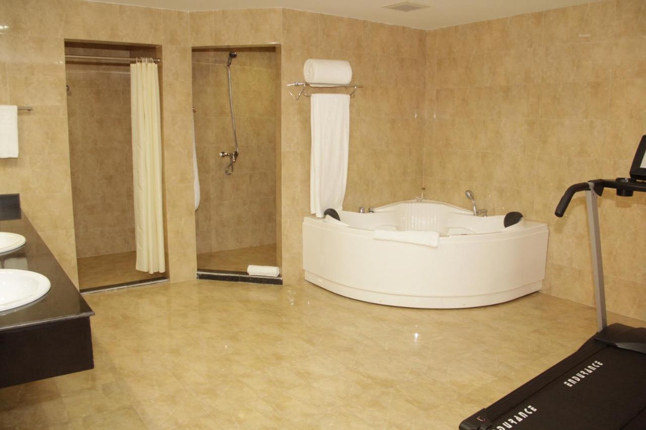 Hotel Victoria Garden Camama Ruang foto