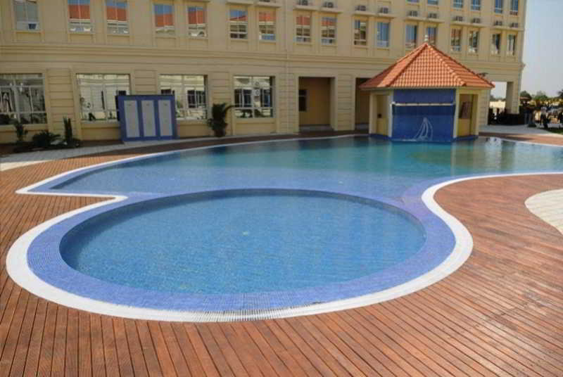 Hotel Victoria Garden Camama Bagian luar foto